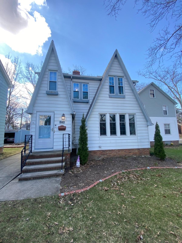 property at 840 Beverly Rd