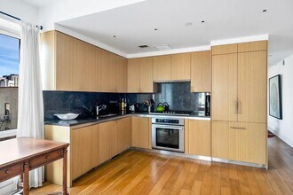 1280 5th Ave in New York, NY - Building Photo - Building Photo