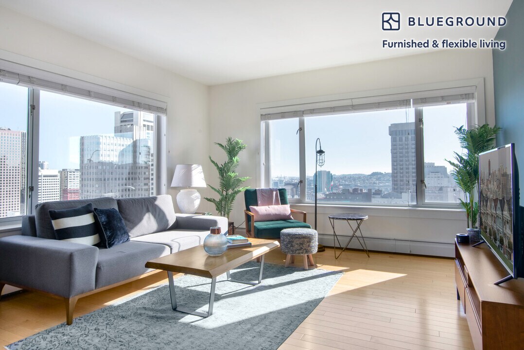899 Pine St in San Francisco, CA - Building Photo