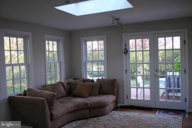 property at 6918 Espey Ln