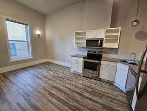 260 SE Paradise St in Pullman, WA - Foto de edificio - Building Photo