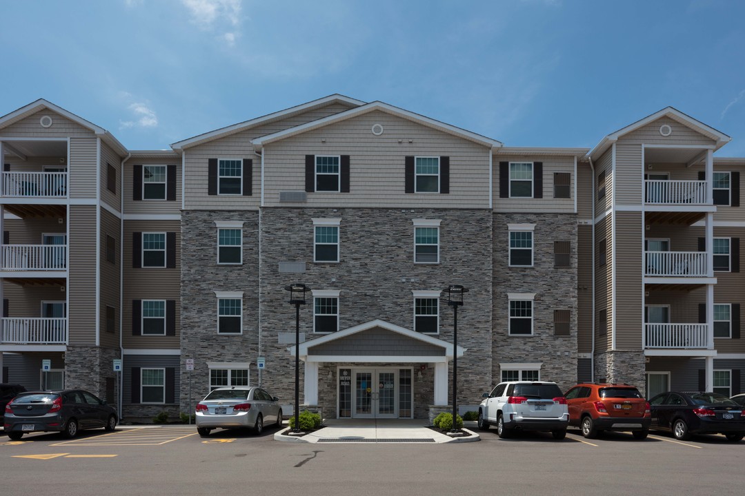 Meyer Pointe Senior Apartments in Amherst, NY - Building Photo