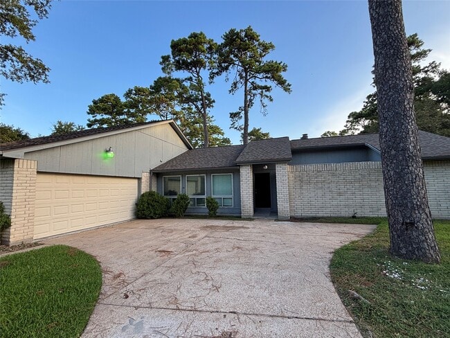 12614 Campos Dr