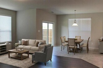 5529 Las Lomas Ln in Denton, TX - Building Photo - Building Photo