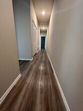 1149 Southwood Dr, Unit F in Huntsville, TX - Foto de edificio - Building Photo