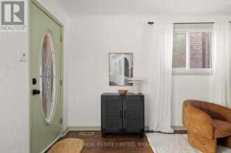 130 Neville Park Blvd in Toronto, ON - Building Photo - Building Photo