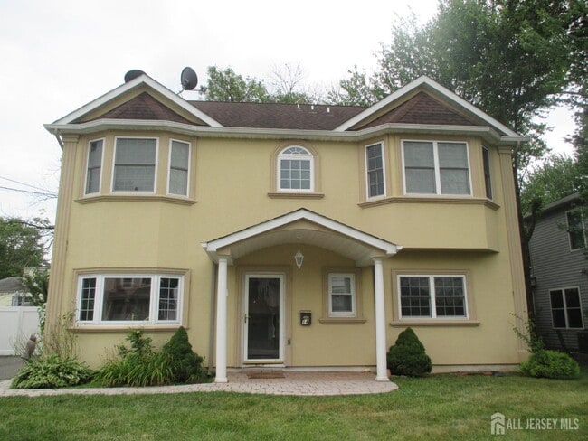 14 New Dover Rd in Woodbridge Township, NJ - Building Photo - Building Photo