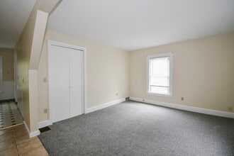 187 Summer St in Southington, CT - Building Photo - Building Photo
