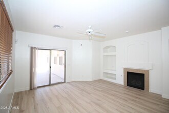 9053 W Villa Maria Dr in Peoria, AZ - Building Photo - Building Photo