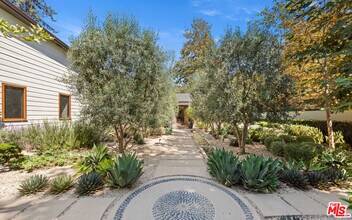13107 Boca De Canon Ln in Los Angeles, CA - Building Photo - Building Photo