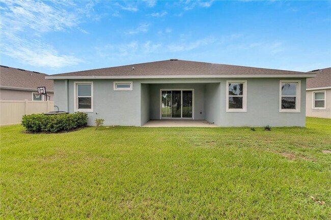 10702 Laxer Cay Loop in San Antonio, FL - Building Photo - Building Photo