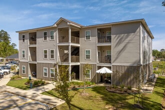 Turtle Creek Apartments in Mandeville, LA - Building Photo - Building Photo