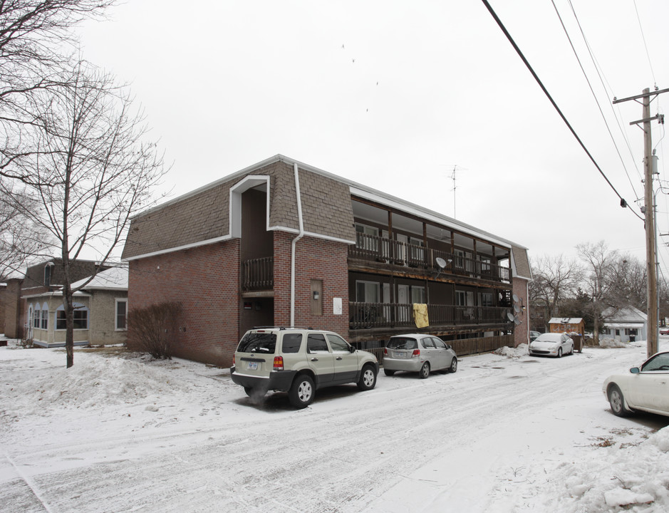 720 S 19th St in Lincoln, NE - Foto de edificio