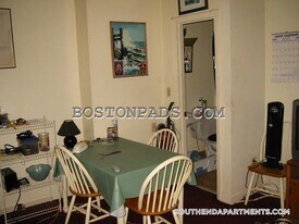 461 Massachusetts Ave, Unit 3 in Boston, MA - Building Photo