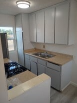 7732 Chapman Ave, Unit 7732-4 in Garden Grove, CA - Building Photo