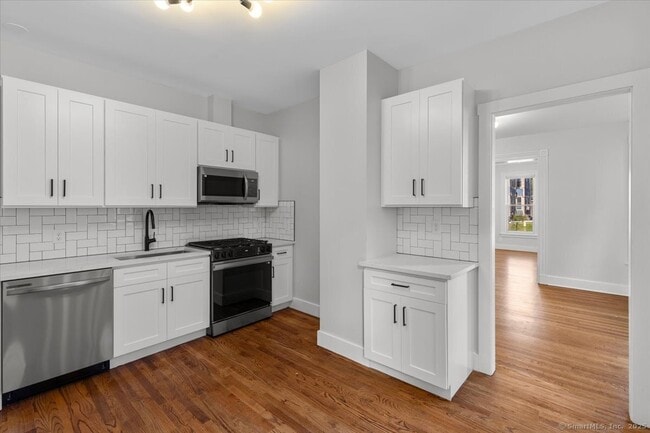 36 Maple St in New Haven, CT - Building Photo - Building Photo