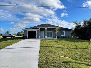 2328-2330 Park Rd in Lehigh Acres, FL - Foto de edificio - Building Photo
