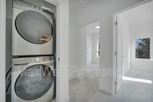9115-9165 65 Ave NW in Edmonton, AB - Building Photo