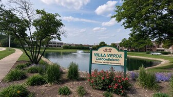 3 Villa Verde Dr, Unit 302 in Buffalo Grove, IL - Building Photo