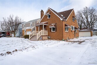 4097 Bailey Ave in Buffalo, NY - Building Photo - Building Photo
