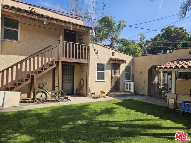 property at 2226 Zoe Ave