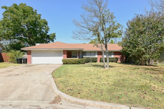 property at 1208 Yellowstone St
