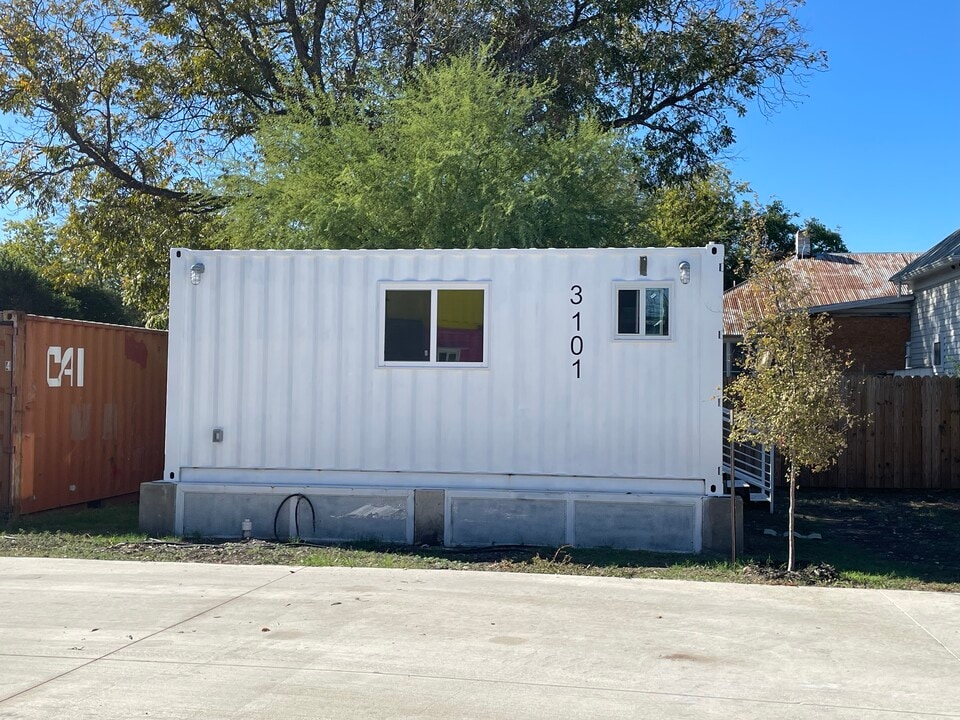 207 S Sabinas St, Unit #3101 in San Antonio, TX - Building Photo