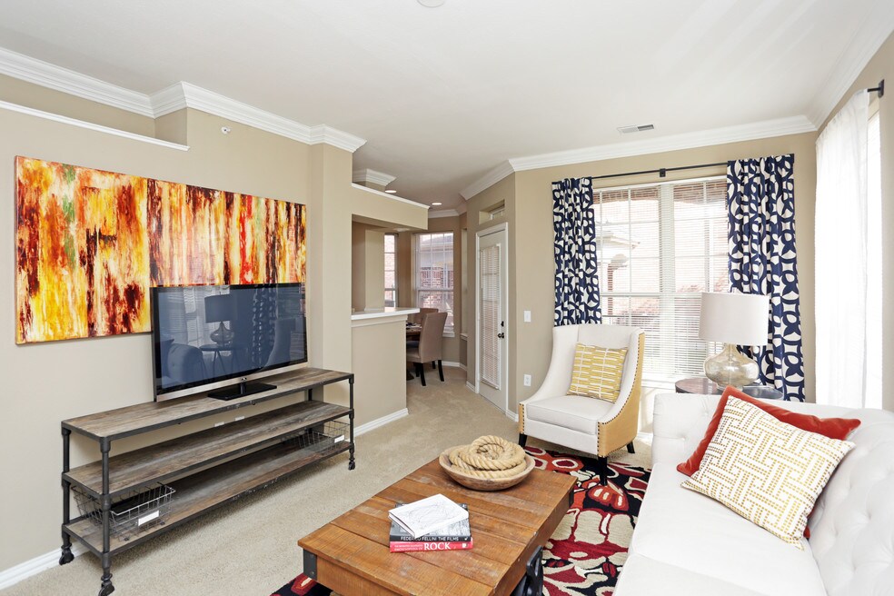 Hidden Valley Townhomes & Apartments and Nearby Omaha Apartments For