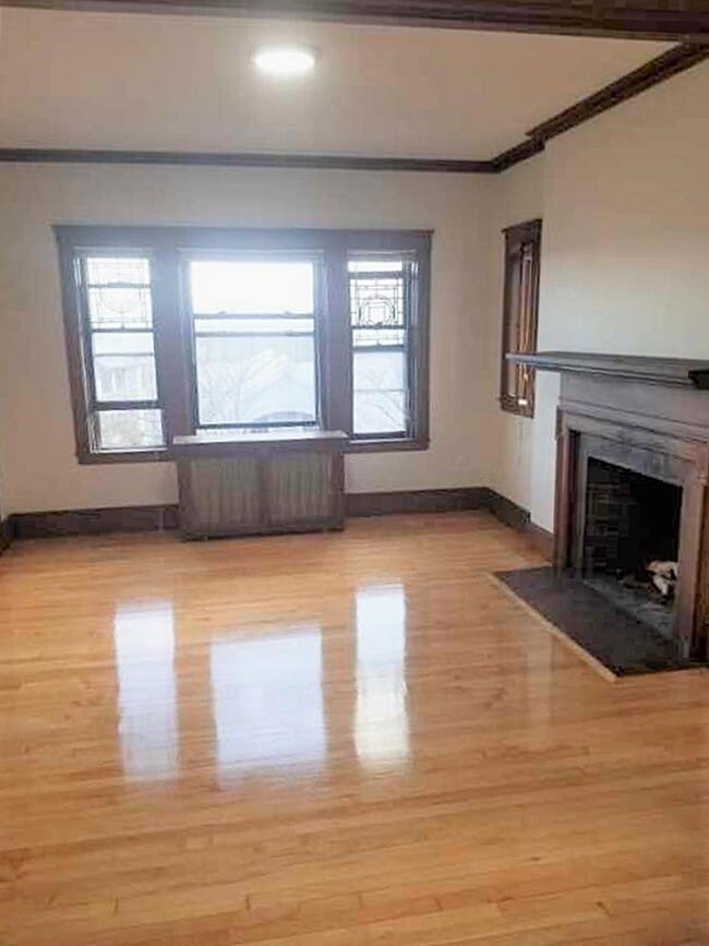8 Humboldt St, Unit 3