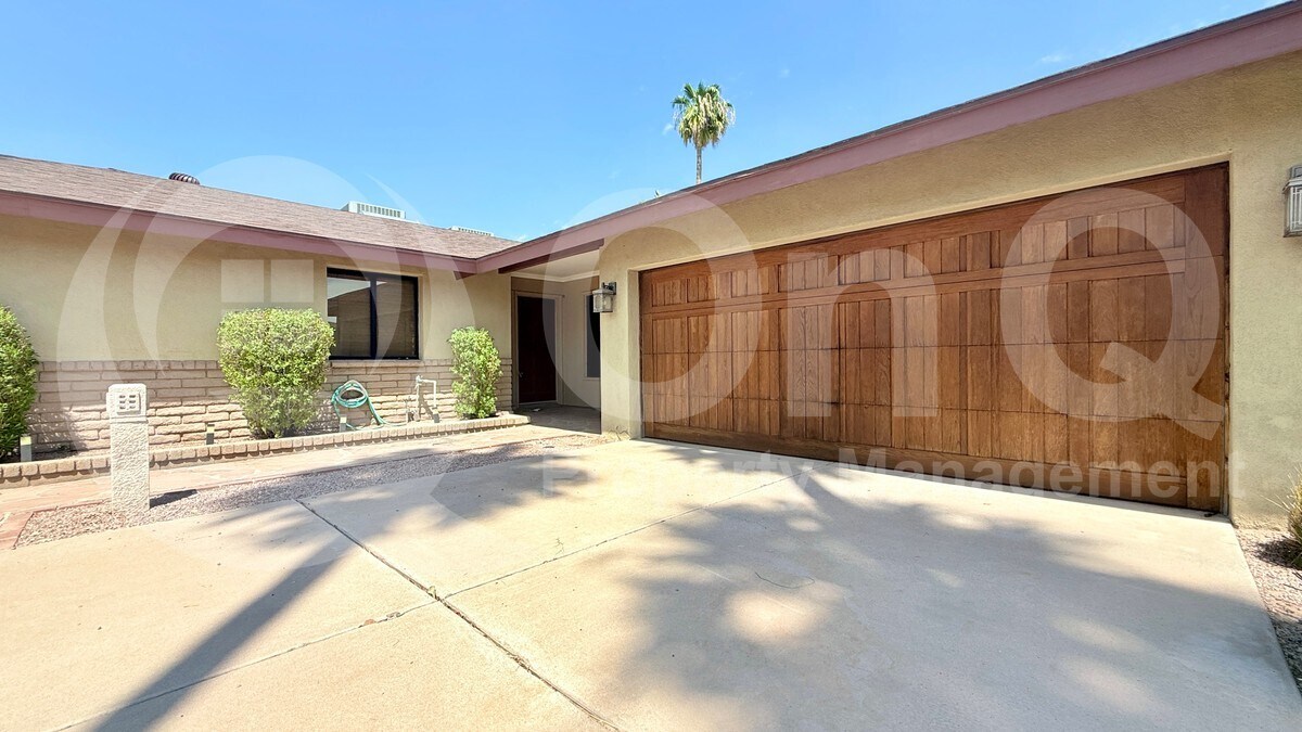3821 S Kenwood Ln in Tempe, AZ - Building Photo