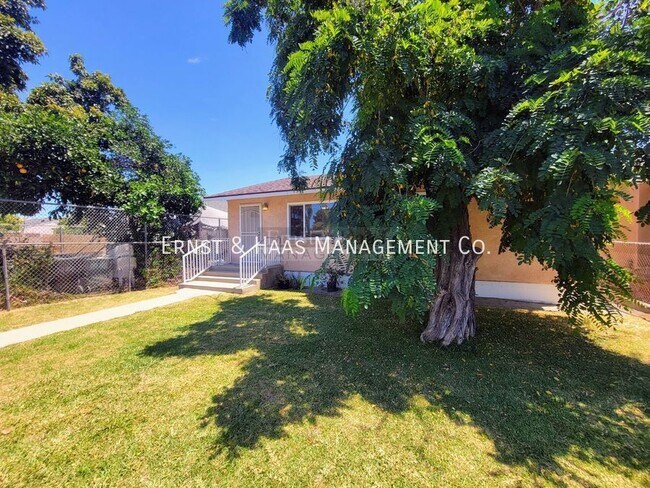 15132 S Frailey Ave in Compton, CA - Building Photo - Building Photo