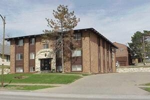 Bohaty in Omaha, NE - Foto de edificio - Building Photo