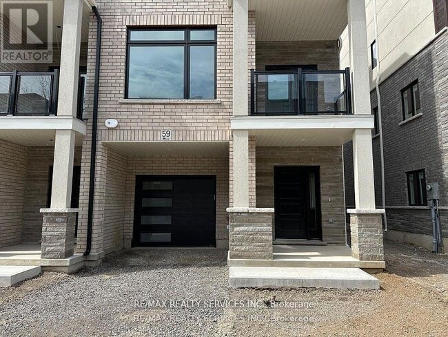 294 Vine St in St Catharines, ON - Building Photo - Building Photo