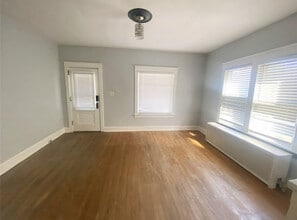 28 Albert St, Unit 28 Albert st in Johnson City, NY - Foto de edificio - Building Photo