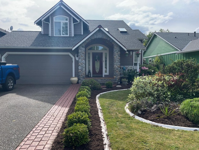 property at 5613 Mt Rainier St SE
