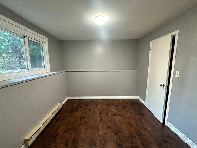 168 Leslie St in Moncton, NB - Building Photo - Building Photo