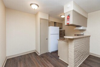 1840 Richmond Ave-Unit -3 in Houston, TX - Building Photo - Building Photo