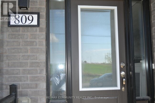 property at 809 CONLIN RD Rd