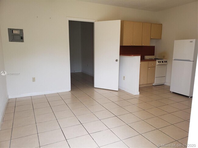 345 NE 80th Terrace-Unit -143 in Miami, FL - Building Photo - Building Photo
