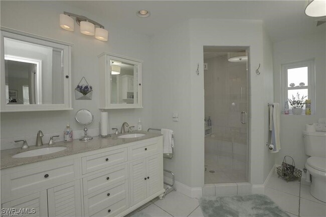 4666 Ashton Ct in Naples, FL - Building Photo - Building Photo