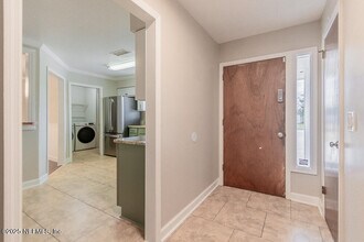 8330 Cross Timbers Dr W in Jacksonville, FL - Building Photo - Building Photo