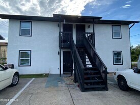 923 Sanders Ln in Panama City, FL - Building Photo