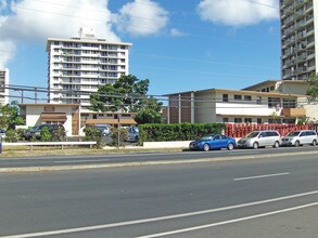 909 University Ave in Honolulu, HI - Building Photo - Building Photo