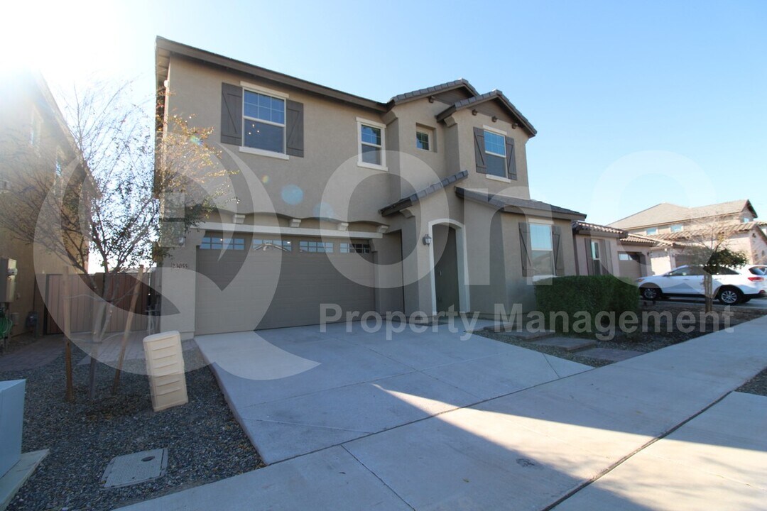 23055 E Stacey Rd in Queen Creek, AZ - Building Photo