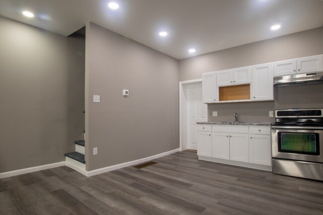 4017 Ogden St in Philadelphia, PA - Building Photo - Building Photo