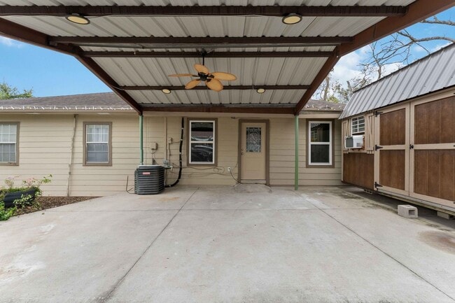 8137 Way St in Houston, TX - Building Photo - Building Photo