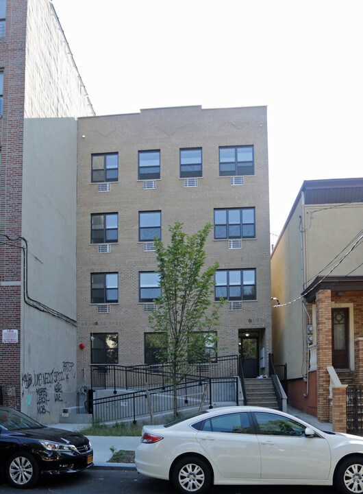 2132 Mapes Ave in Bronx, NY - Building Photo