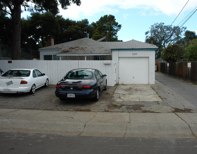 296 Higdon Ave in Mountain View, CA - Building Photo - Building Photo