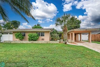 5831 NE 14th Terrace in Fort Lauderdale, FL - Building Photo - Building Photo