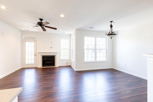 400 Symphony Cir in Cockeysville, MD - Building Photo - Building Photo